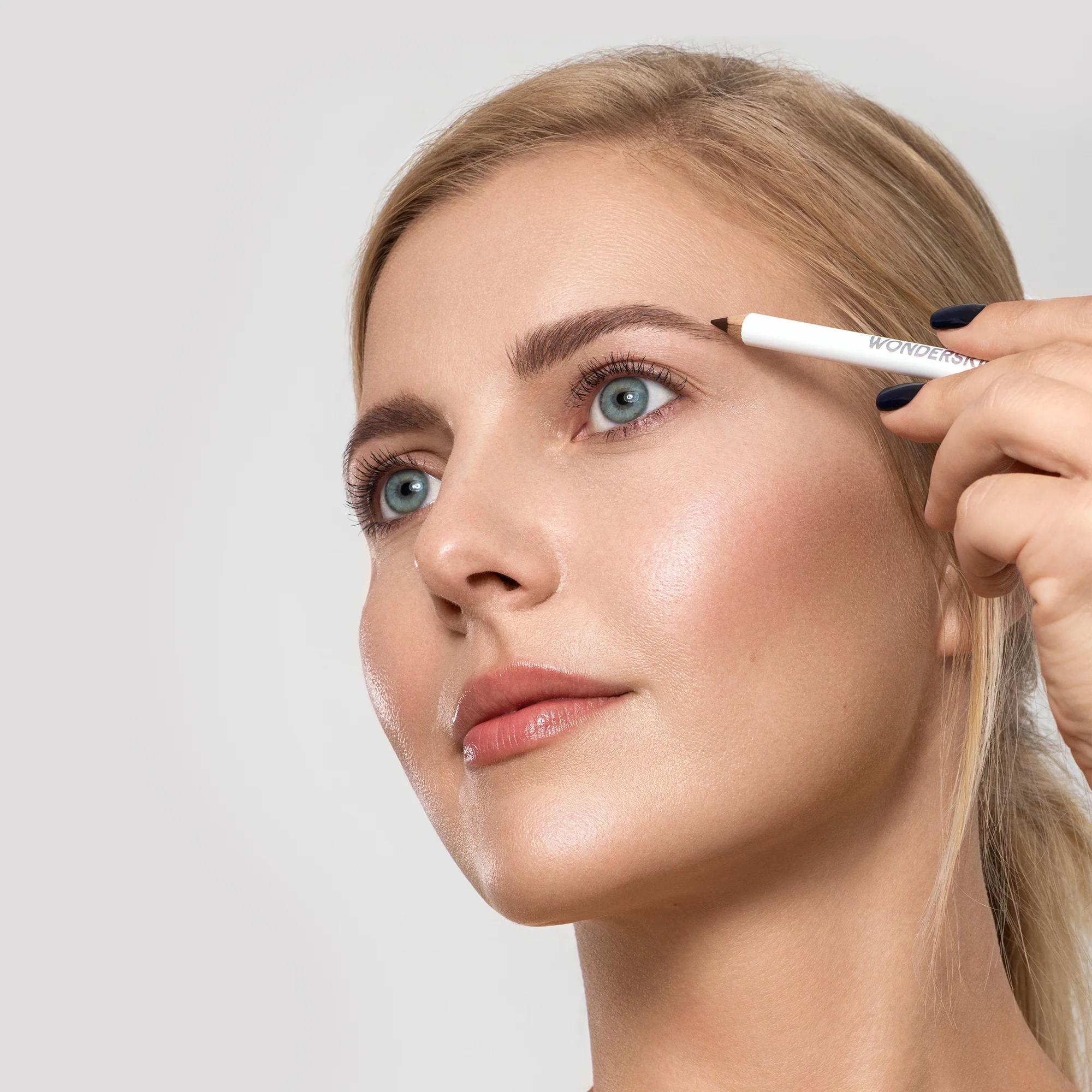 WONDER BLADING Brow Pomade in a Pencil - Image 5