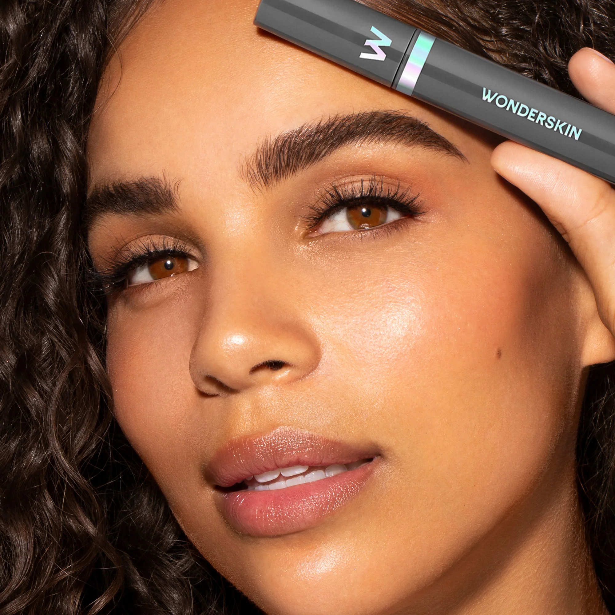 WONDER BLADING Dream Brow Gel-Serum - Image 17